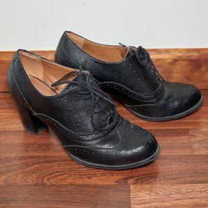 G.H. Bass & Co Faith Oxford Cap Toe Heels US 7